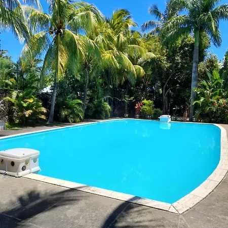 Bel Appartement Sur La Route Cotiere A 50 M D Une Tres Belle Plage Grand-Baie Exterior photo
